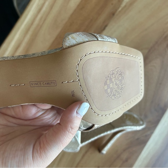 New Vince Camuto Brelanie Gold Metallic Woven Heels - Picture 6 of 8
